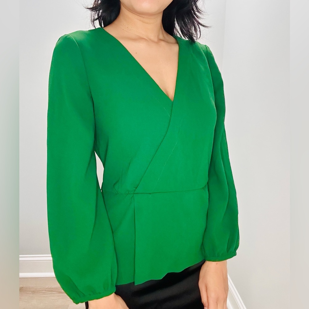 JCREW Size 4 Faux Wrap Top in Green